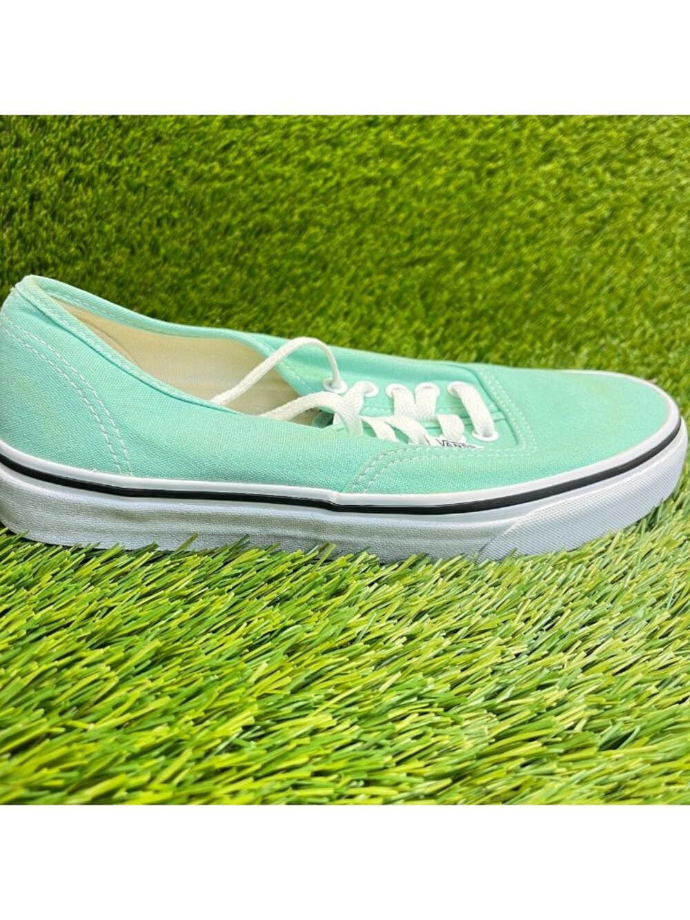 Vans Authentic Low Womens Size 8 Mint Green Athletic Skateboard Shoes Sneakers
